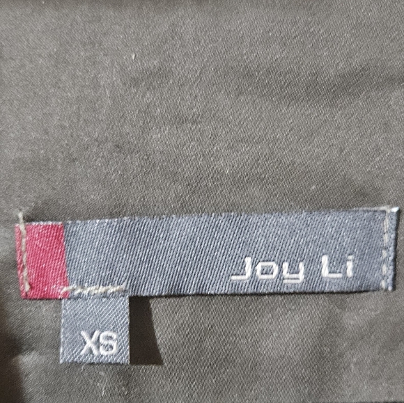 Joy Li Windbreaker Jacket - Picture 3 of 9
